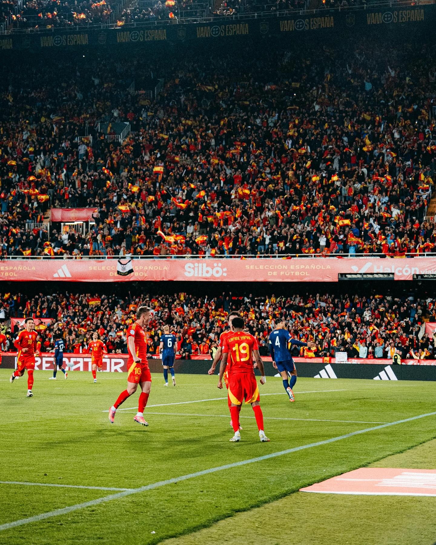 Duel Panas Dua Raksasa Eropa! Spanyol Tantang Prancis di Semifinal UEFA Nations League 2025