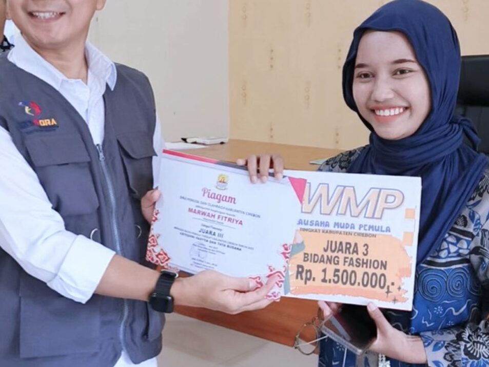 Marwah Fitriya Harumkan Nama Kecamatan Depok dengan Raihan Juara 3 Wirausaha Muda Pemula Bidang Fashion Tingkat Kabupaten Cirebon