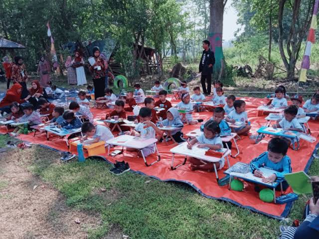 Membangun Literasi Global Anak Lewat Bahasa Inggris